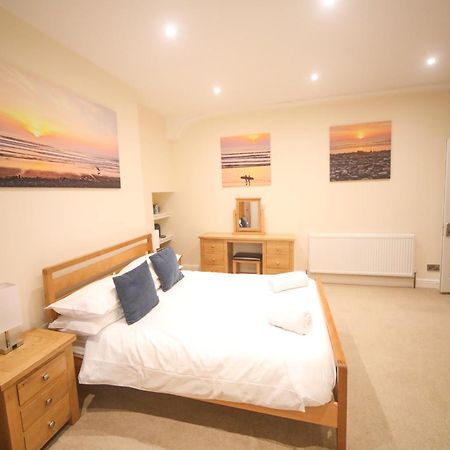 Lfracombe Holiday Apartment Close To Tunnels Beaches อิลฟราคูมบ์ ภายนอก รูปภาพ