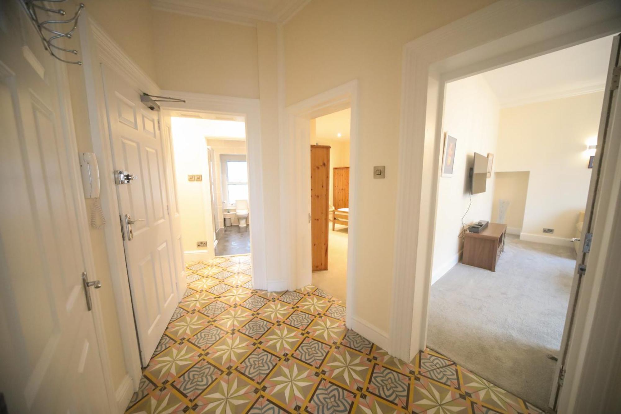 Lfracombe Holiday Apartment Close To Tunnels Beaches อิลฟราคูมบ์ ภายนอก รูปภาพ