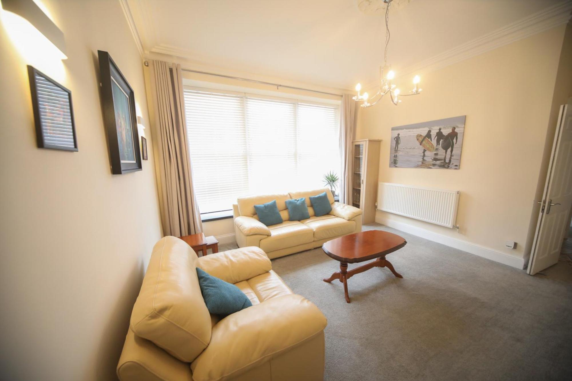 Lfracombe Holiday Apartment Close To Tunnels Beaches อิลฟราคูมบ์ ภายนอก รูปภาพ